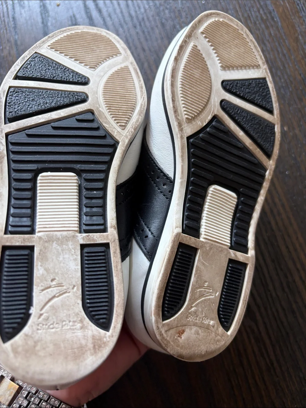 Stride Rite Classic Saddle Shoes Black /White size 10